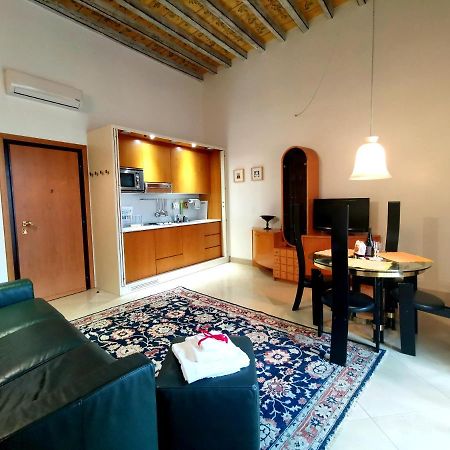 Scesa San Michele Apartment Bari Exterior photo