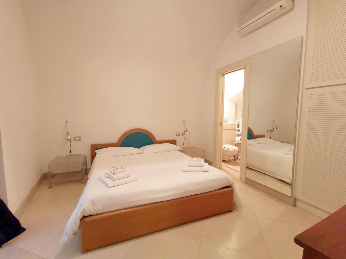 Scesa San Michele Apartment Bari Exterior photo