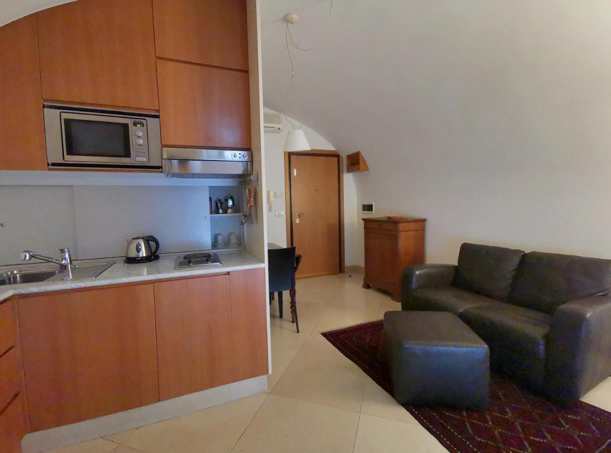 Scesa San Michele Apartment Bari Exterior photo