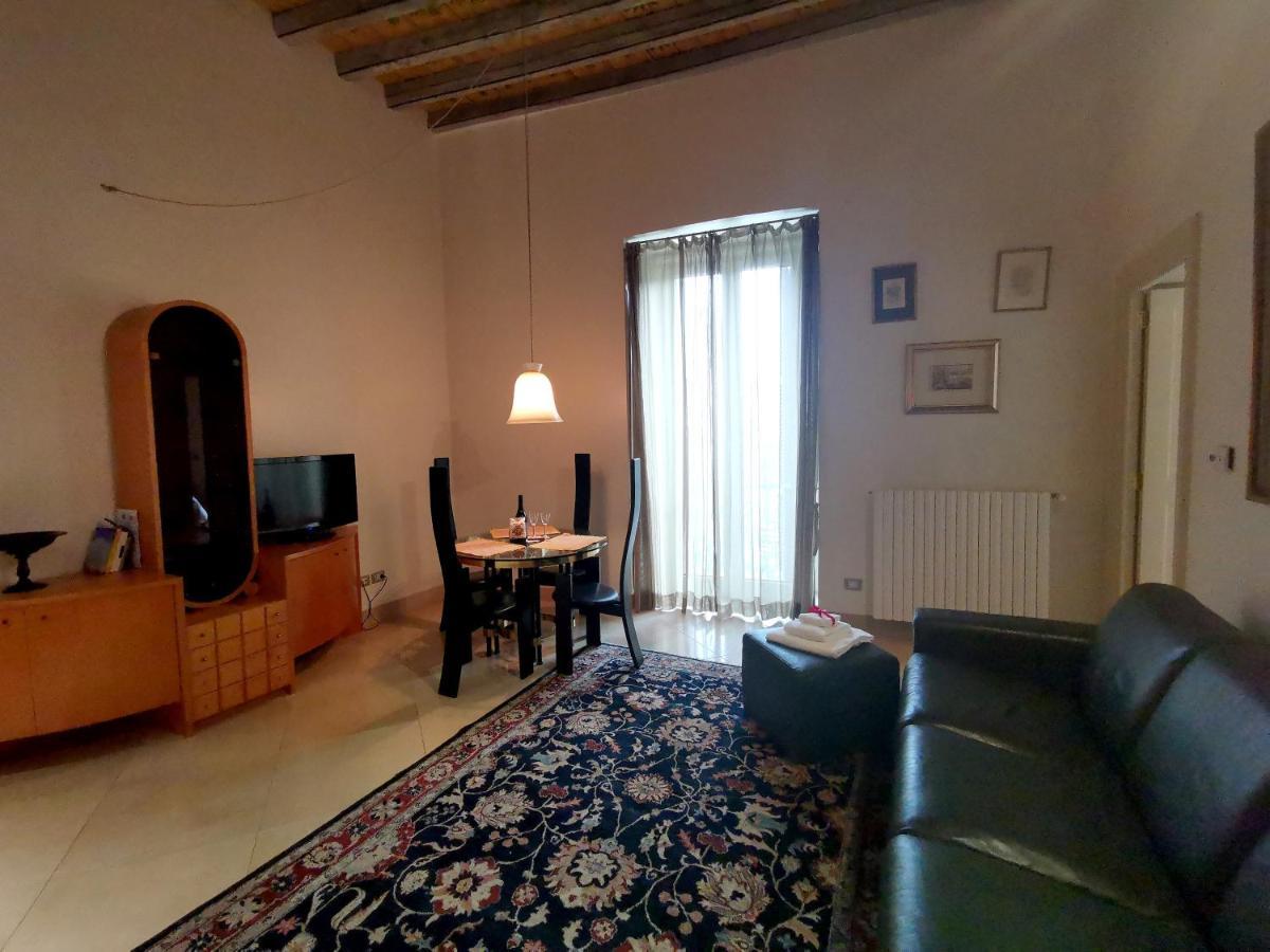 Scesa San Michele Apartment Bari Exterior photo